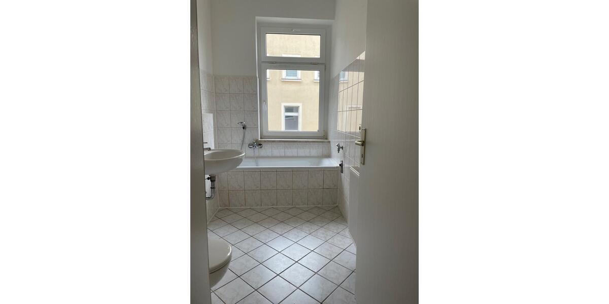 Etagenwohnung Sebnitz - 3 Zimmer, 64 m&sup2;, 385&euro; | Angebot:25646714