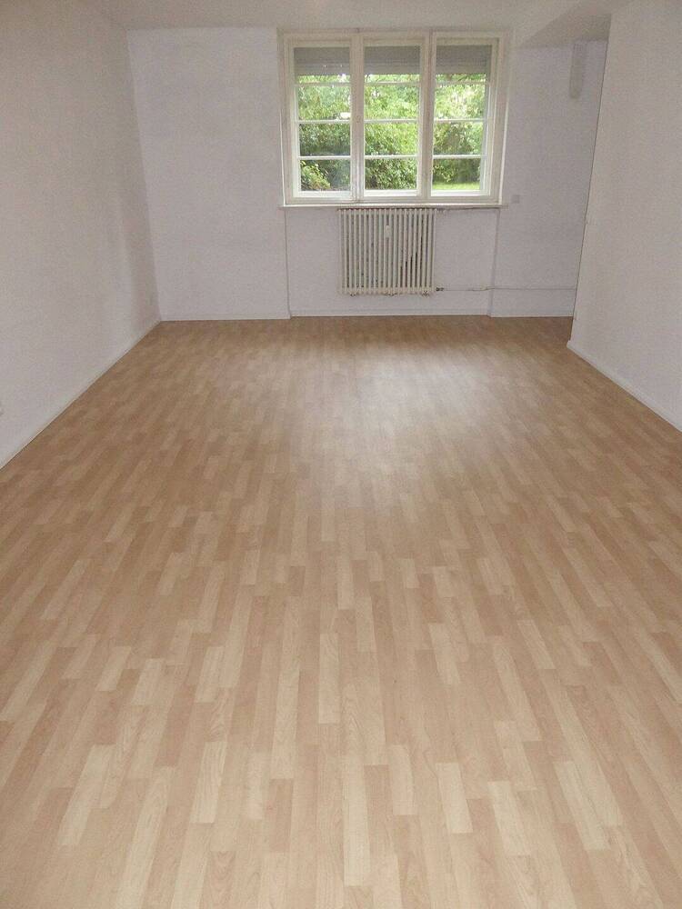 Hessenallee – SOUTERRAIN-Wohnung – großzügiger Grundriss – 2 Zimmer