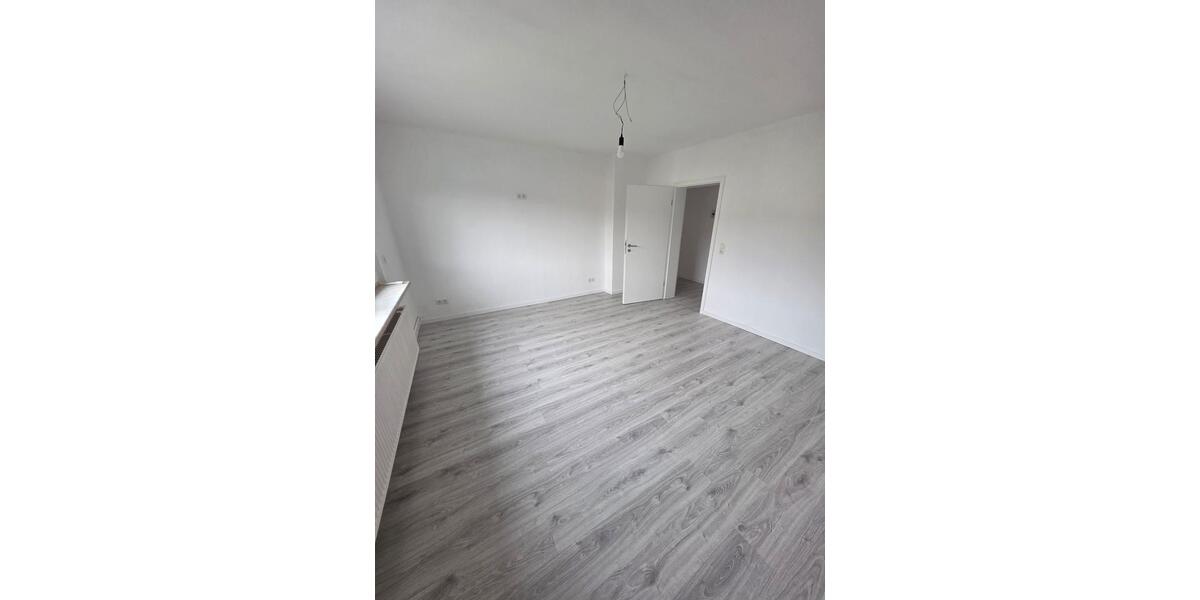 Etagenwohnung Wolfenbüttel - 3 Zimmer, 65 m&sup2;, 670&euro; | Angebot:25048512