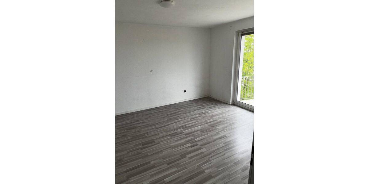 Etagenwohnung Detmold Innenstadt - 3 Zimmer, 81 m&sup2;, 900&euro; | Angebot:26820154