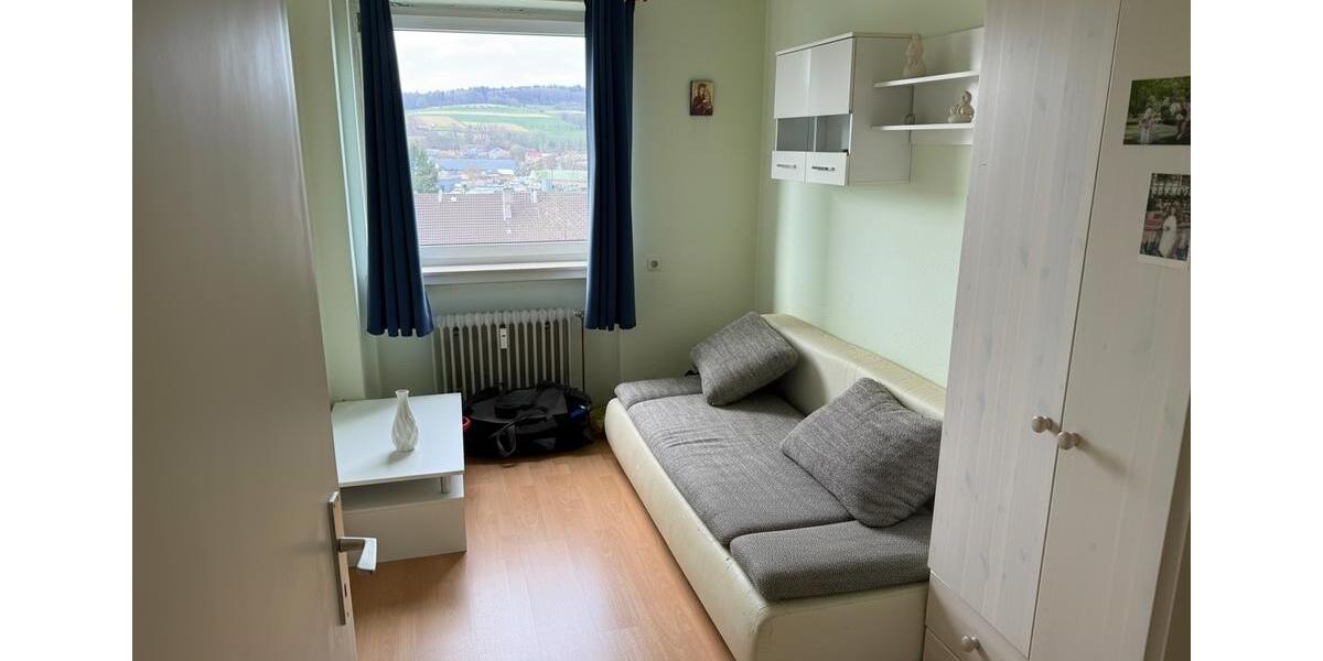 Etagenwohnung Michelstadt - 4 Zimmer, 97 m&sup2;, 1.000&euro; | Angebot:25978646