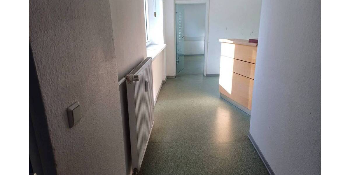 Gewerbeobjekt Kaiserslautern Innenstadt - 1 Zimmer, 130 m&sup2;, 1.200&euro; | Angebot:25776612