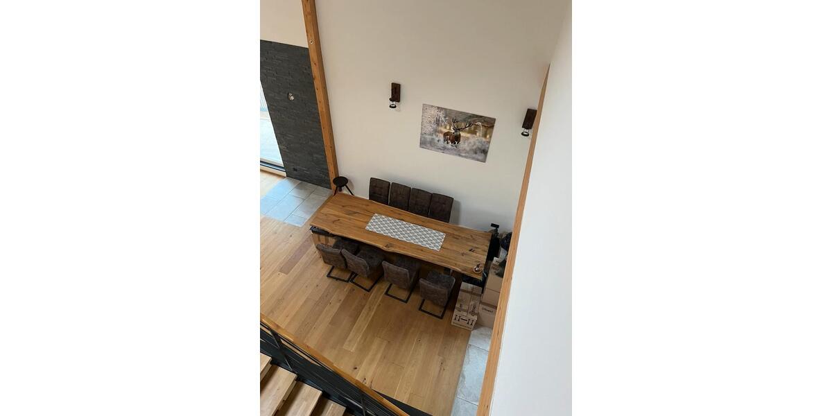 Etagenwohnung Kleines Wiesental - 4 Zimmer, 180 m&sup2;, 1.800&euro; | Angebot:25963190