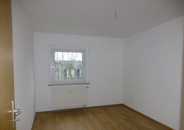 Etagenwohnung Reichenbach im Vogtland Obermylau - 3 Zimmer, 61 m&sup2;, 349&euro; | Angebot:25879864