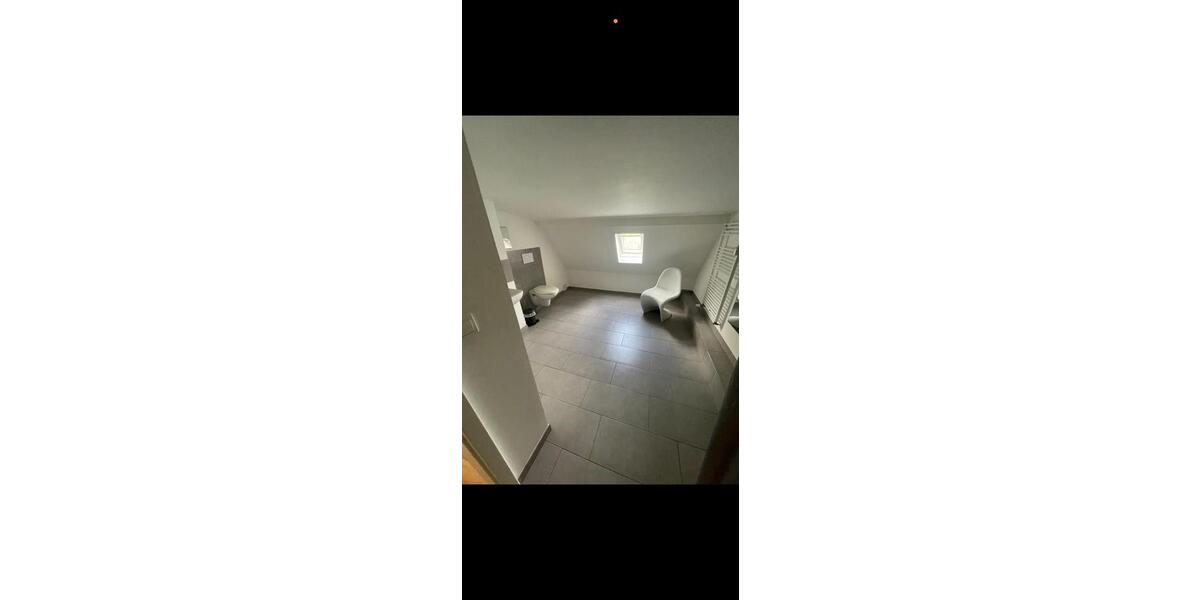 Dachgeschoßwohnung Molfsee - 3 Zimmer, 77 m&sup2;, 1.050&euro; | Angebot:26546890