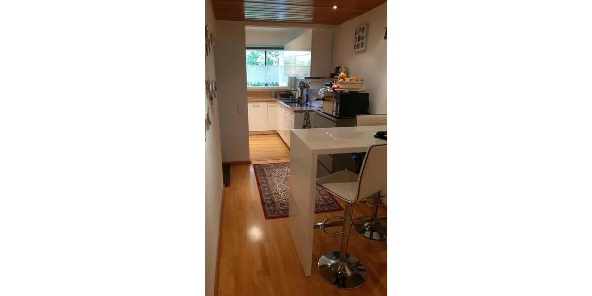 Erdgeschoßwohnung Freiburg im Breisgau Lehen - 3 Zimmer, 105 m&sup2;, 1.500&euro; | Angebot:26654922