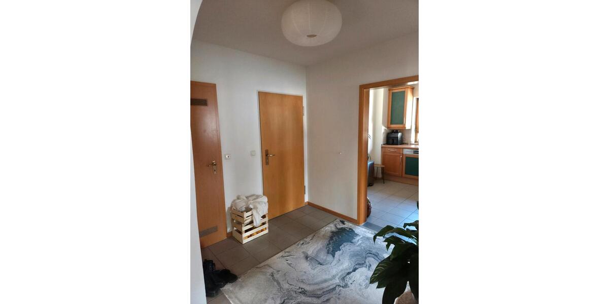 Etagenwohnung Gerbrunn - 3 Zimmer, 74 m&sup2;, 1.200&euro; | Angebot:25964207