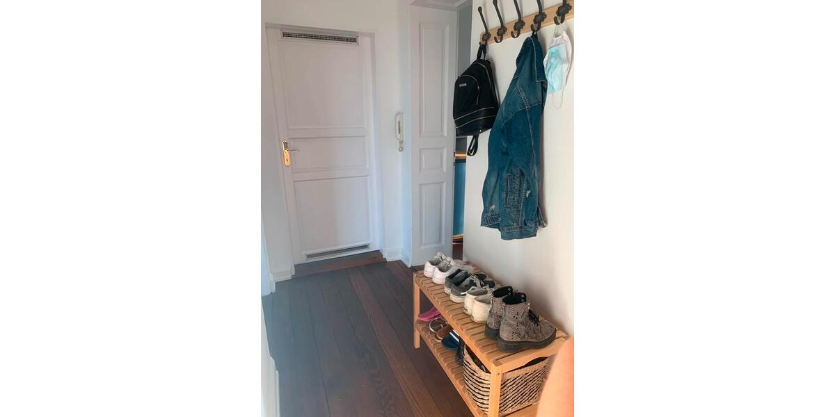 Etagenwohnung Wiesbaden Biebrich - 2.5 Zimmer, 66 m&sup2;, 940&euro; | Angebot:26665879