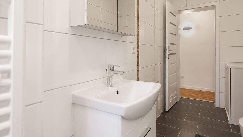 Komplett renoviert Wohnung 3 zimmer