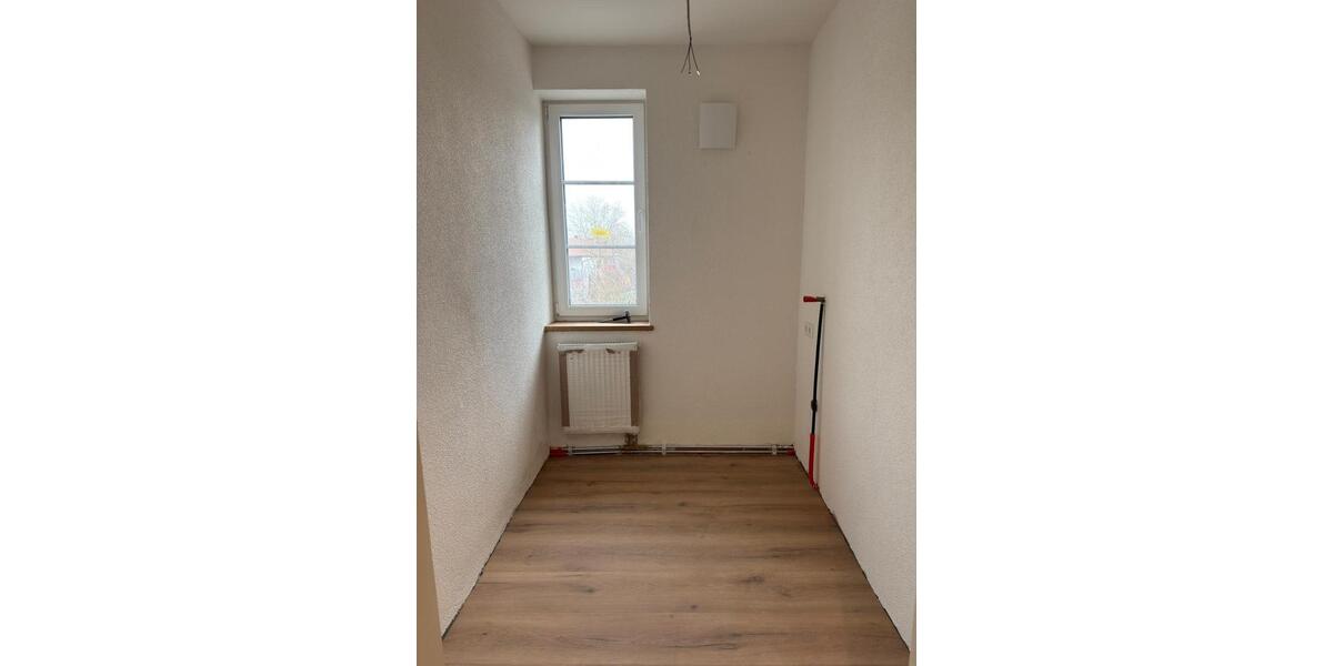 Etagenwohnung Bad Rappenau - 4 Zimmer, 118 m&sup2;, 1.500&euro; | Angebot:24711370