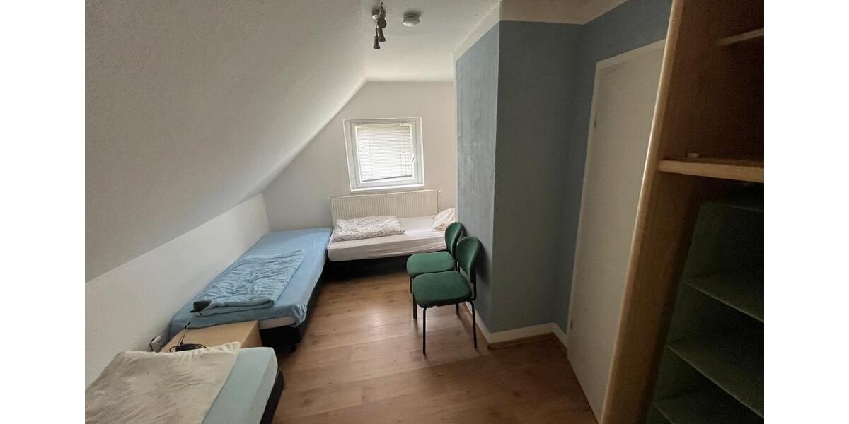 Wohnen auf Zeit Sternberg - 20 Zimmer, 300 m&sup2;, 15&euro; | Angebot:10063534