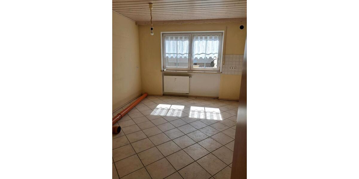 Erdgeschoßwohnung Viechtach - 3 Zimmer, 95 m&sup2;, 900&euro; | Angebot:26271628