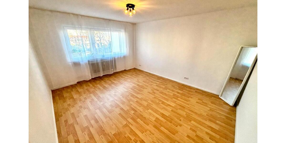 Hochparterre Nürnberg Erlenstegen - 2.5 Zimmer, 67 m&sup2;, 870&euro; | Angebot:26630181