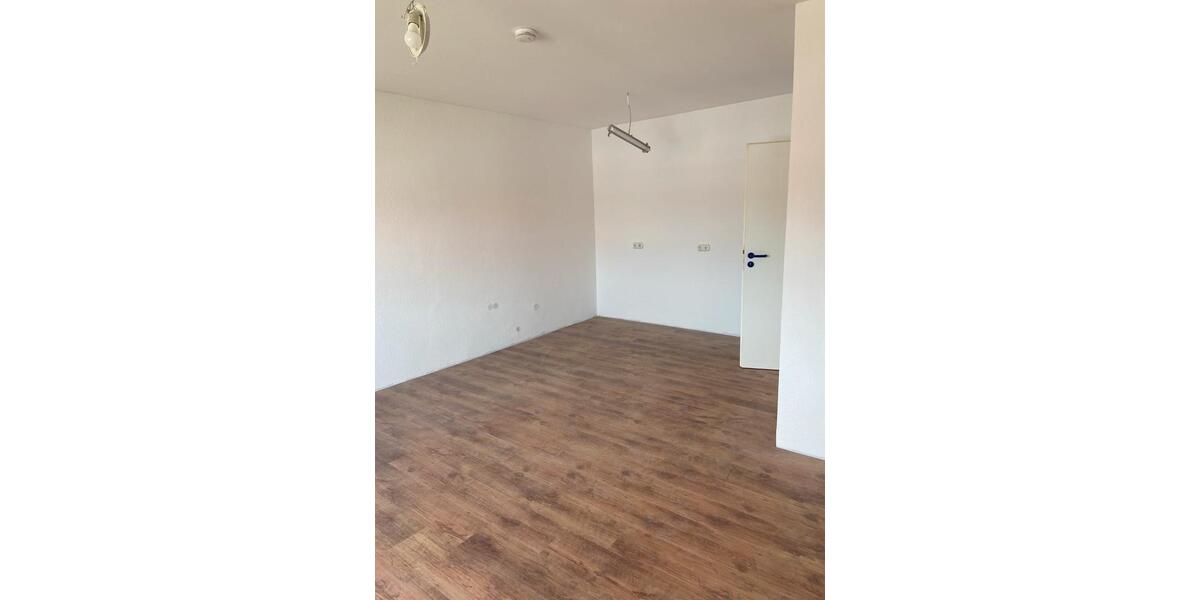 Erdgeschoßwohnung Feldatal - 4 Zimmer, 100 m&sup2;, 720&euro; | Angebot:25921952