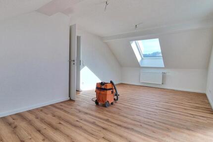 Sanierte, Möblierte Wohnung für Expats, Monteure Unternehmen 3 zimmer