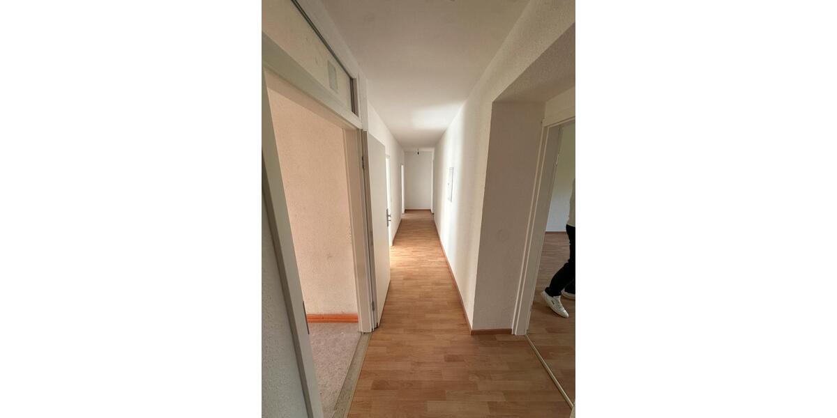 Helle 4ZKB mit Balkon und Garten 4 zimmer