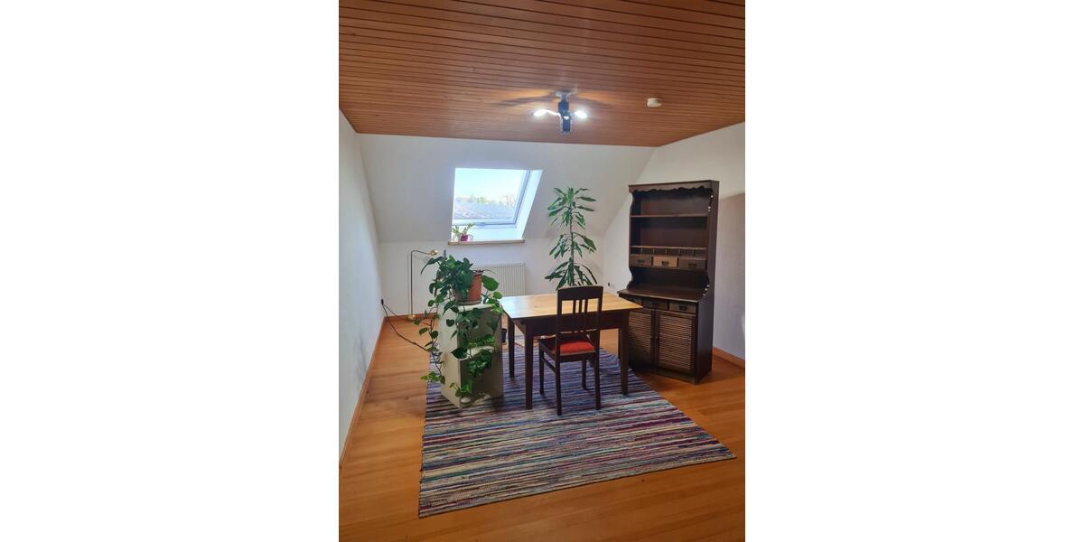 Dachgeschoßwohnung Argenbühl - 5 Zimmer, 141 m&sup2;, 1.500&euro; | Angebot:25931279