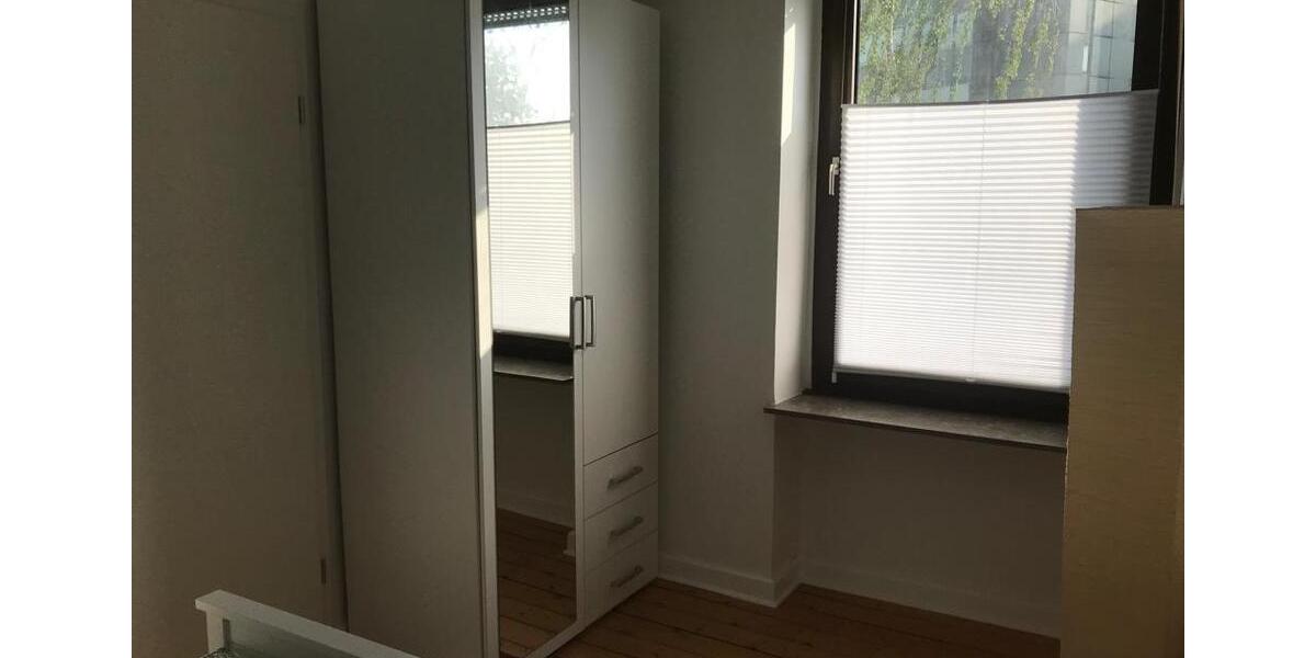 Etagenwohnung Bonn - 2 Zimmer, 30 m&sup2;, 850&euro; | Angebot:26651778