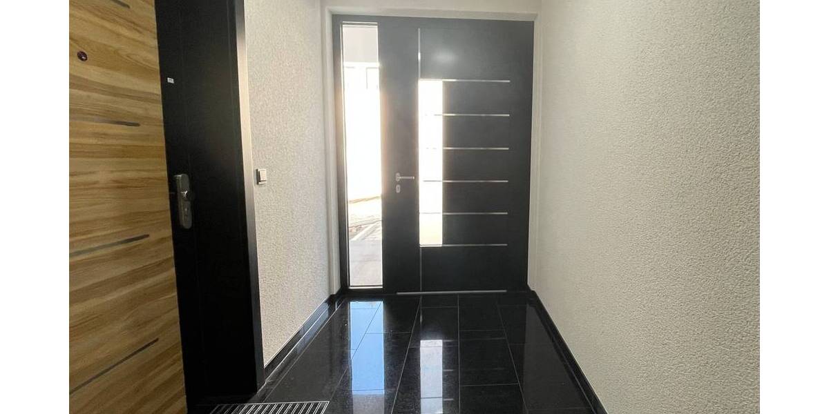 Etagenwohnung Sellin - 2 Zimmer, 83 m&sup2;, 1.494&euro; | Angebot:25985325