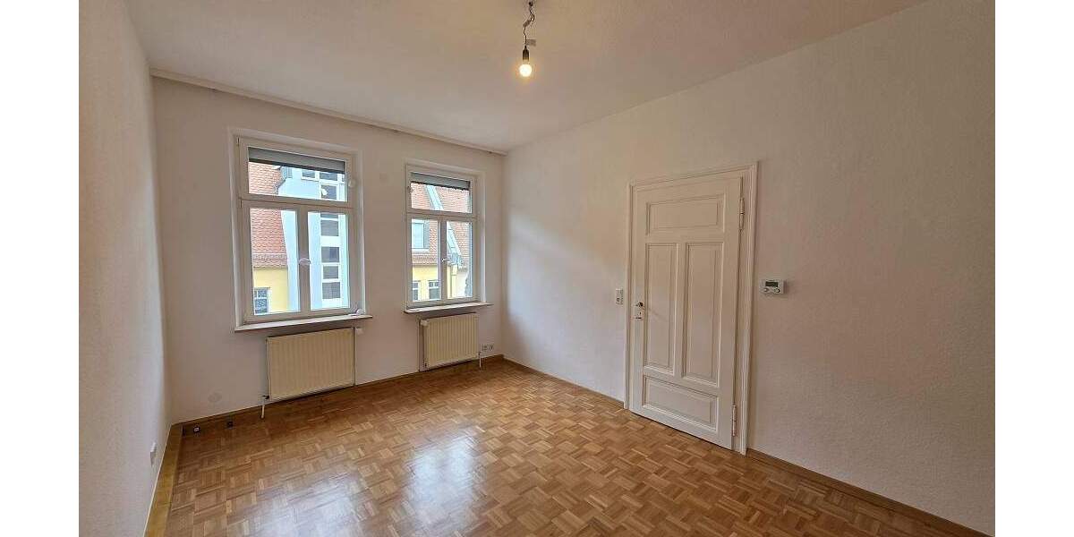 Etagenwohnung Fürth Innenstadt - 2 Zimmer, 64 m&sup2;, 620&euro; | Angebot:25071339