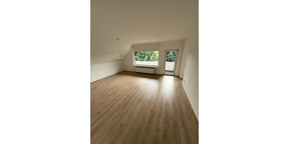 Renovierte Maisonette Wohnung zu vermieten MIT KÜCHE - ERSTBEZUG 3.5 zimmer