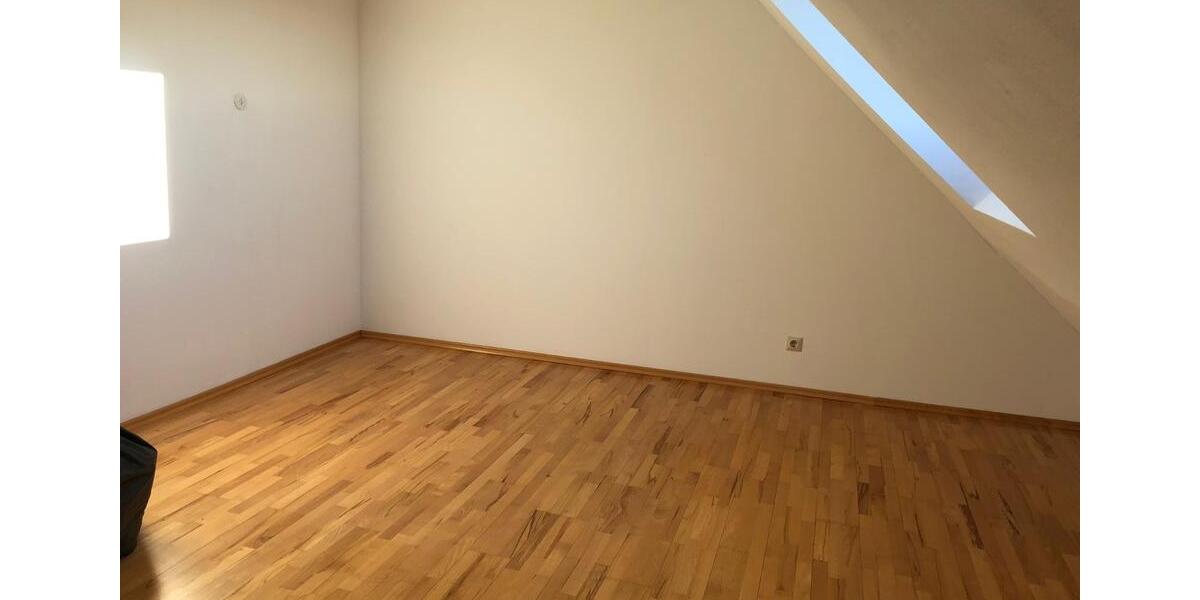 Zimmer in 3er WG zu vermieten 2 zimmer