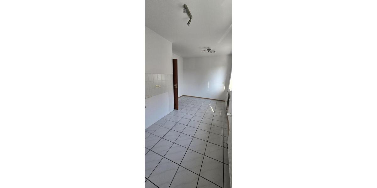 Etagenwohnung Duisburg - 2 Zimmer, 62 m&sup2;, 454&euro; | Angebot:26633944