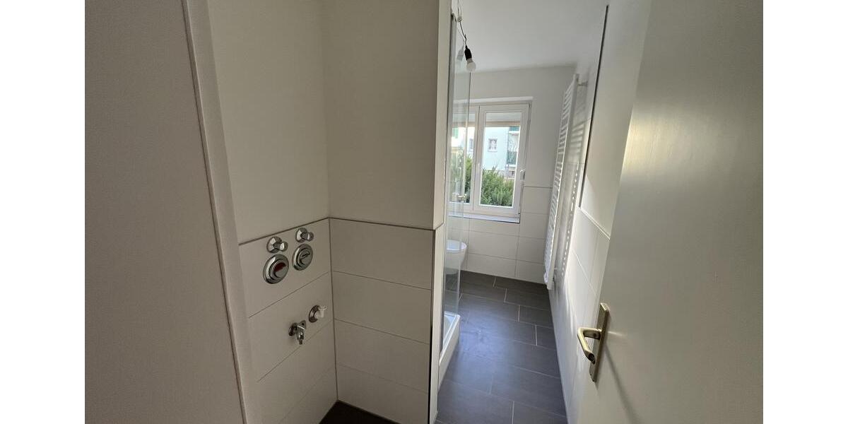 Erdgeschoßwohnung Riesa - 2 Zimmer, 53 m&sup2;, 272&euro; | Angebot:25974070