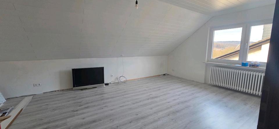 Dachgeschoßwohnung Gelnhausen - 1 Zimmer, 68 m&sup2;, 900&euro; | Angebot:26102409