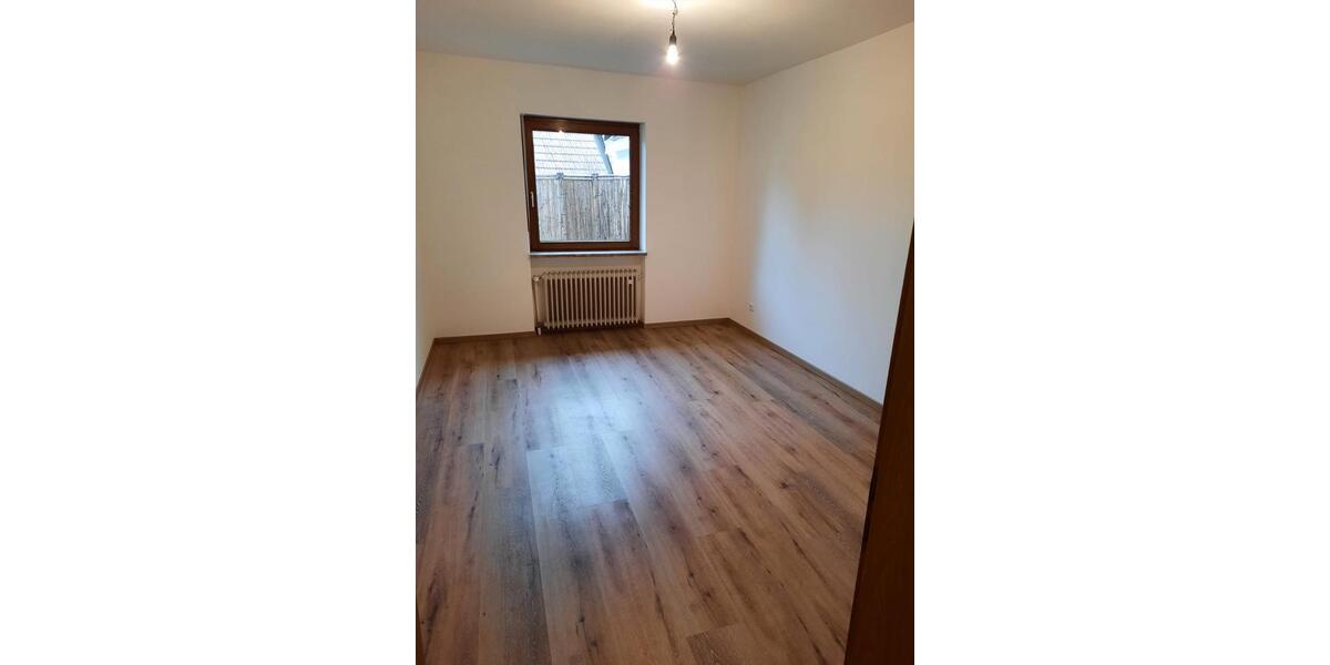 Erdgeschoßwohnung Karlsfeld - 3 Zimmer, 76 m&sup2;, 1.700&euro; | Angebot:26611743