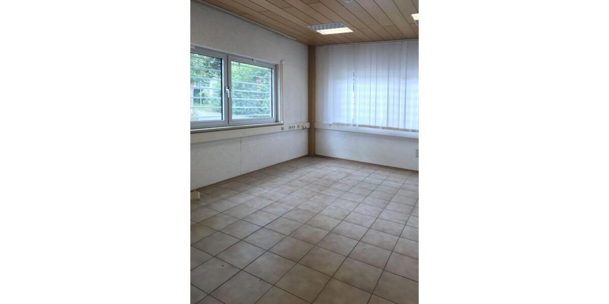 VB3720VH Helle Bürofläche in einem Gewerbeanwesen Neustadt a. d. Donau zimmer