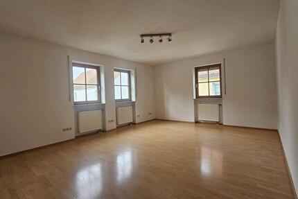 Wohnung Wassertrüdingen - 3 Zimmer, 88 m&sup2;, 670&euro; | Angebot:26005740