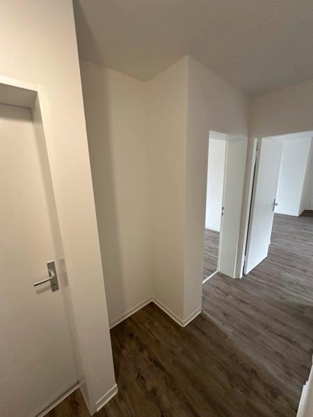 1. OG 5 Zimmer ab Ende Oktober (frisch saniert) zimmer