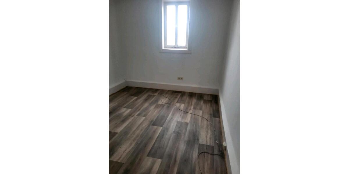 Etagenwohnung Zell am Main - 4.5 Zimmer, 105 m&sup2;, 1.100&euro; | Angebot:26582309