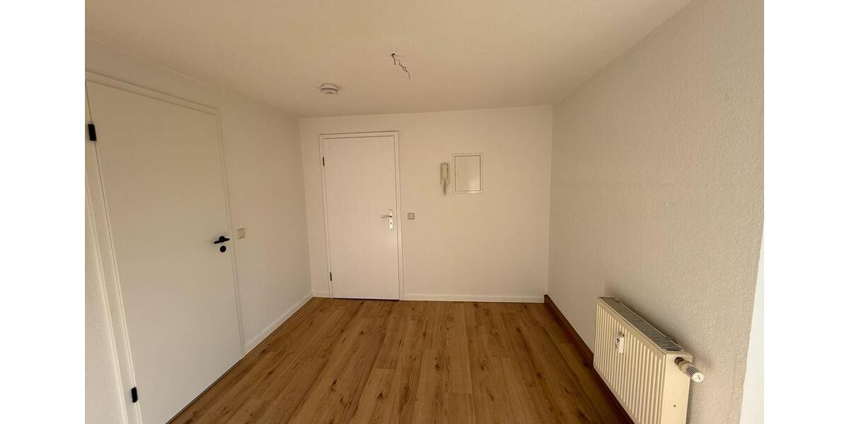 Dachgeschoßwohnung Glauchau - 2 Zimmer, 57 m&sup2;, 500&euro; | Angebot:26570122
