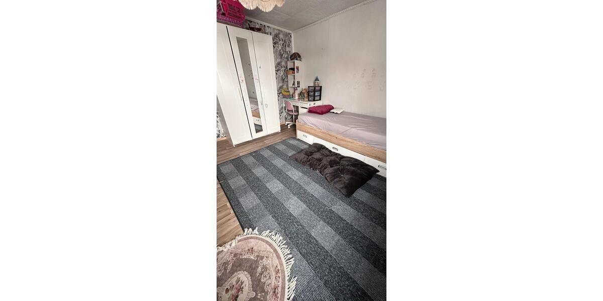 Einfamilienhaus Calden - 4 Zimmer, 120 m&sup2;, 700&euro; | Angebot:26112976