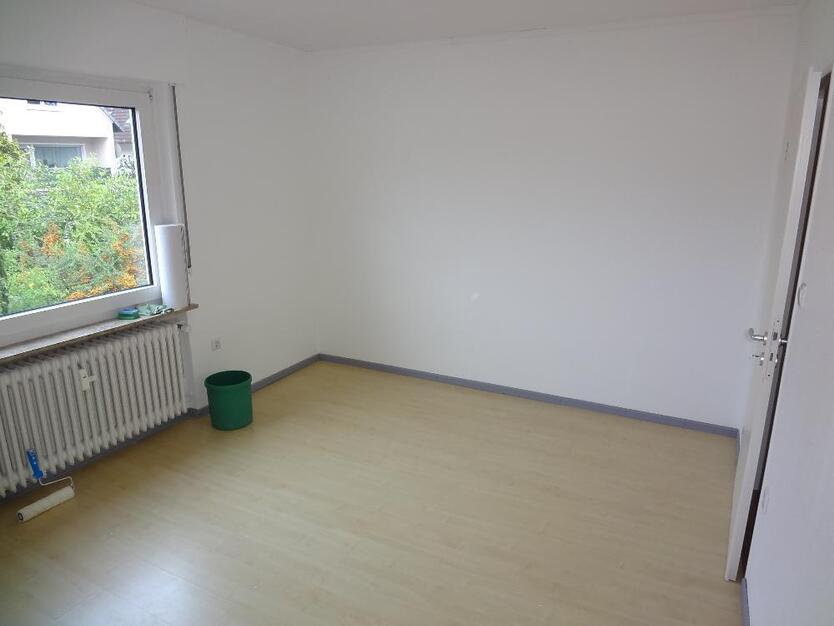 3 ZKBB* tgl. Wannenbad* max. 1-3 Pers.Süd-West-Balkon* Markise* tgl.-Wannenbad* Sat* Pfungstadt