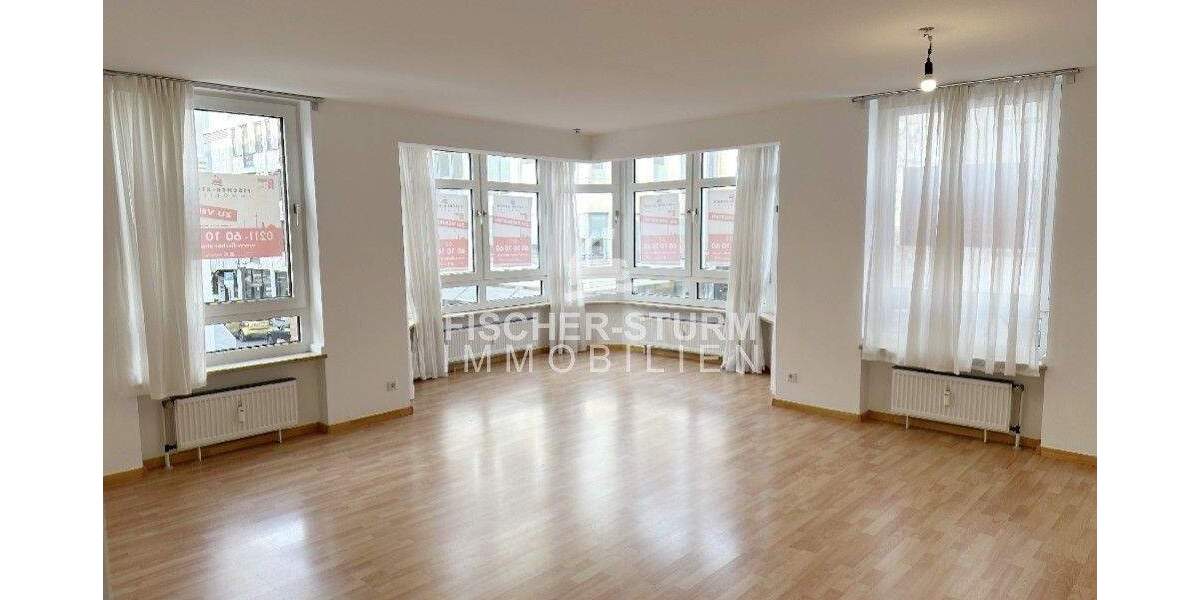 Düsseldorf-Carlstadt: Kunst und Kultur vor der Tür!! 3 zimmer