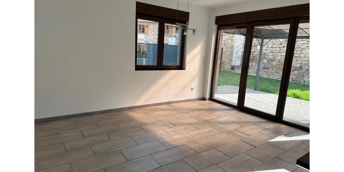 Erdgeschoßwohnung Blieskastel - 3 Zimmer, 85 m&sup2;, 800&euro; | Angebot:26238110