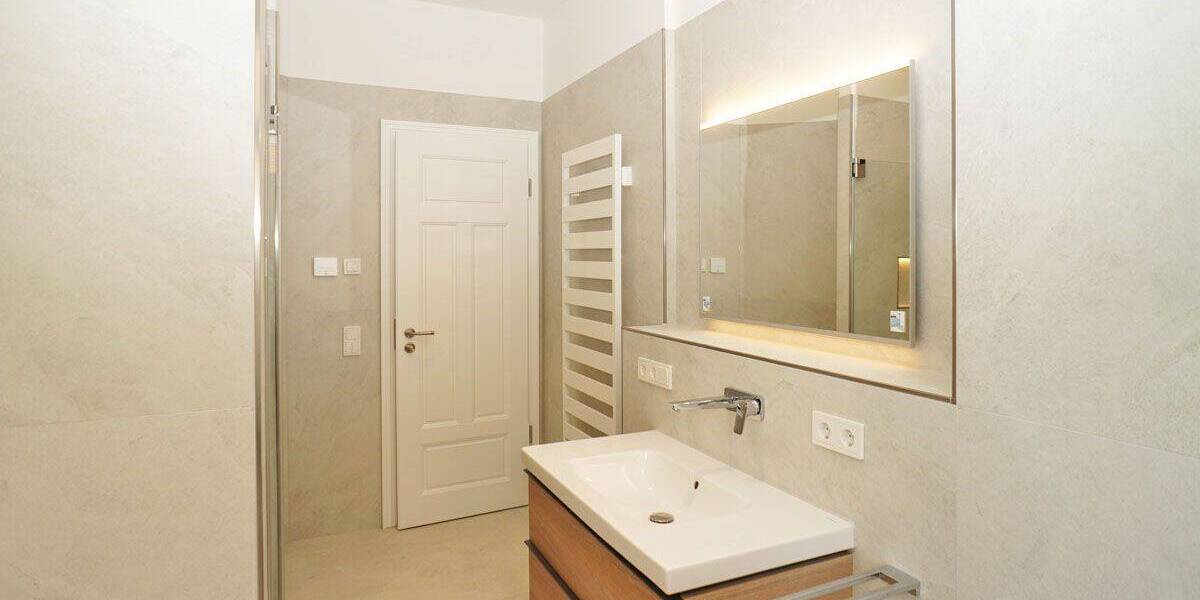 Etagenwohnung Dresden Striesen-Ost - 3 Zimmer, 97 m&sup2;, 1.895&euro; | Angebot:26767950
