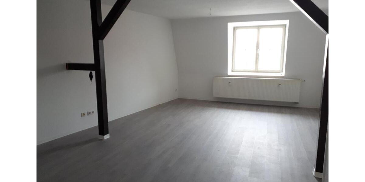 Dachgeschoßwohnung Sangerhausen - 3 Zimmer, 82 m&sup2;, 540&euro; | Angebot:25959295