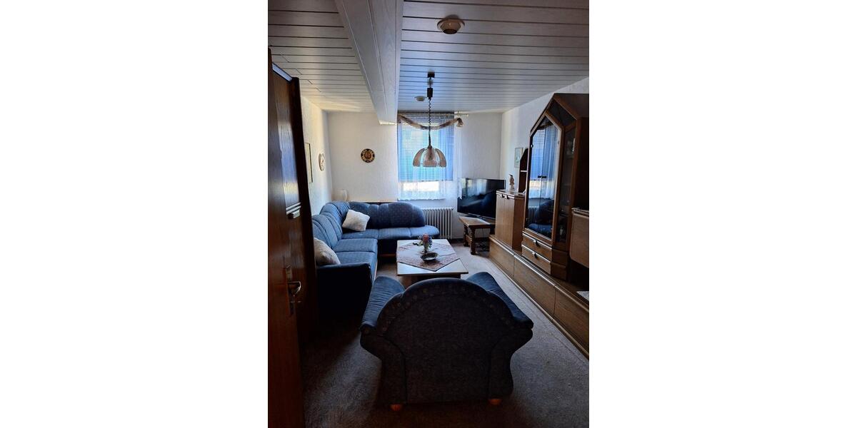 Etagenwohnung Schmitten im Taunus - 3 Zimmer, 75 m&sup2;, 600&euro; | Angebot:25711722