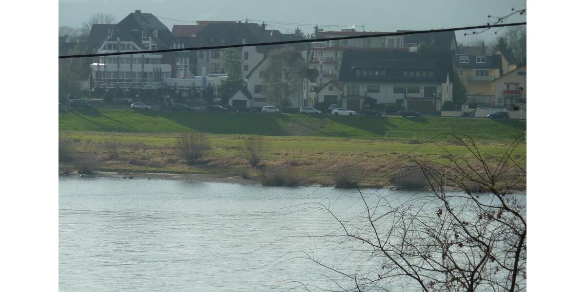 Dachgeschoßwohnung Neuwied Block - 3 Zimmer, 120 m&sup2;, 900&euro; | Angebot:23879708