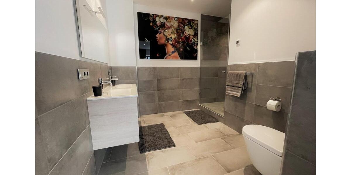 Wohnen auf Zeit Gütersloh - 3 Zimmer, 90 m&sup2;, 80&euro; | Angebot:20746559