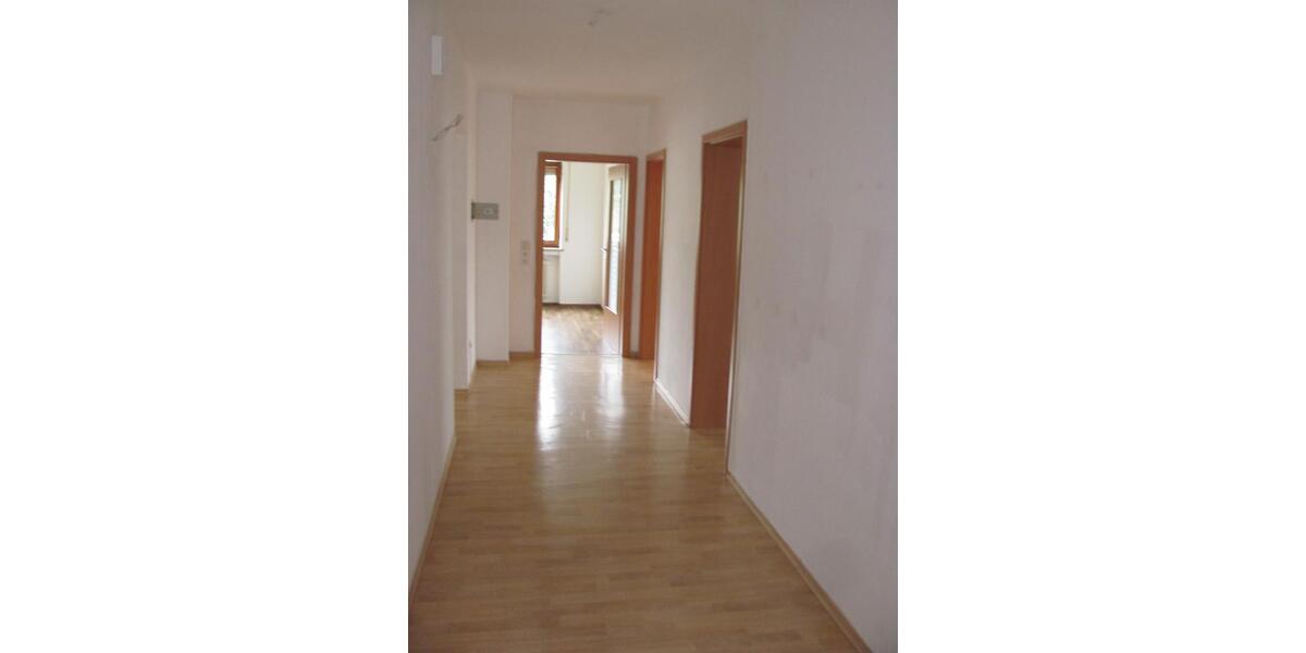 Dachgeschoßwohnung Neuburg an der Donau - 2.5 Zimmer, 86 m&sup2;, 810&euro; | Angebot:25992233