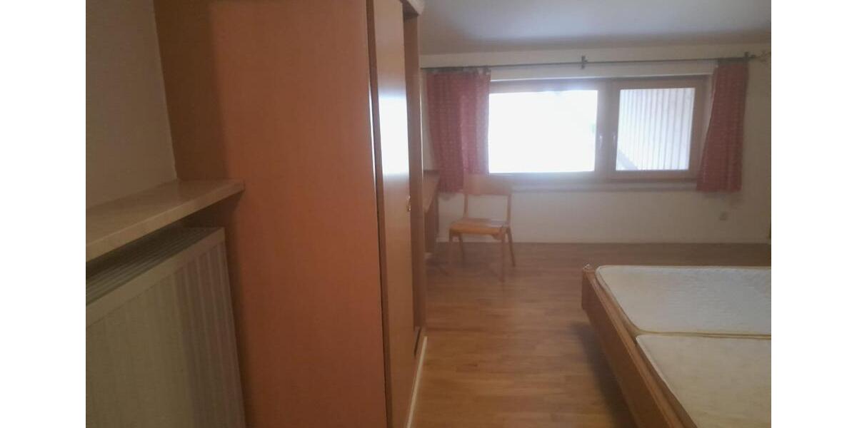 Etagenwohnung Bergen - 2 Zimmer, 50 m&sup2;, 500&euro; | Angebot:25860455