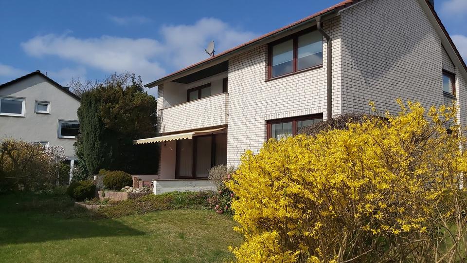 Einfamilienhaus Burgwedel - 4.5 Zimmer, 162 m&sup2;, 1.520&euro; | Angebot:26047176