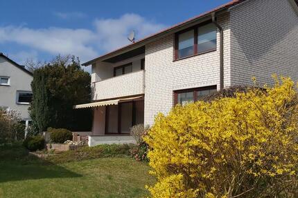 Haus Burgwedel - 4.5 Zimmer, 162 m&sup2;, 1.520&euro; | Angebot:26047176