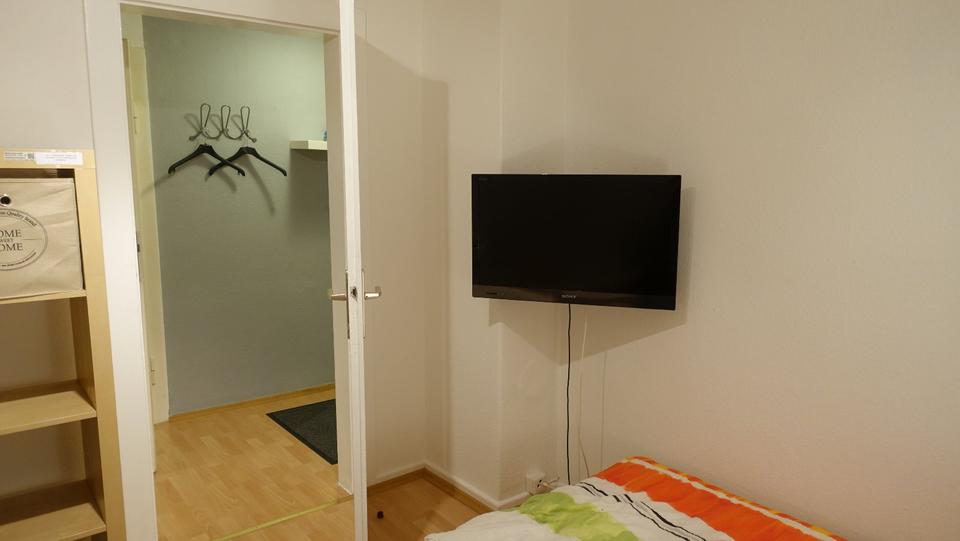 Dachgeschoßwohnung Oldenburg Ziegelhof - 3 Zimmer, 50 m&sup2;, 380&euro; | Angebot:24700955