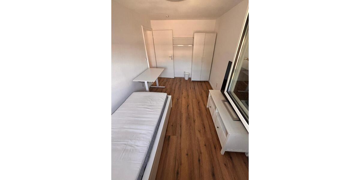 Wohnen auf Zeit Friedrichshafen - 1 Zimmer, 14 m&sup2;, 550&euro; | Angebot:26237693